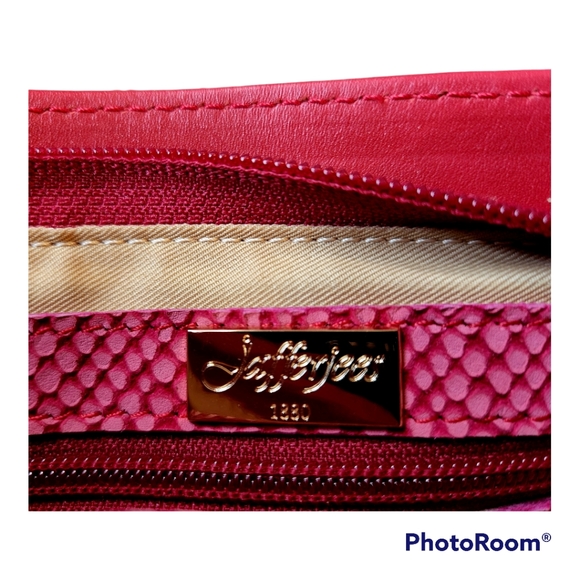 Jafferjees Genuine Leather Crossbody Purse - Picture 6 of 8